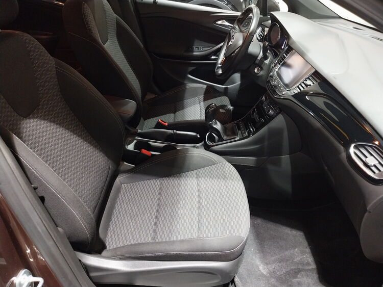 Opel Astra <span class=